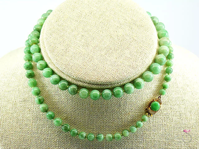 Custom Name Necklaces For Personalized Touch-NATURAL GREEN JADE GRADUATED BEAD NECKLACE 25 INCHESCLASP