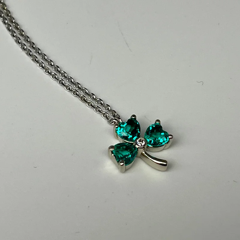 Dainty Gemstone Necklaces For Elegant Wear-Clover Necklace