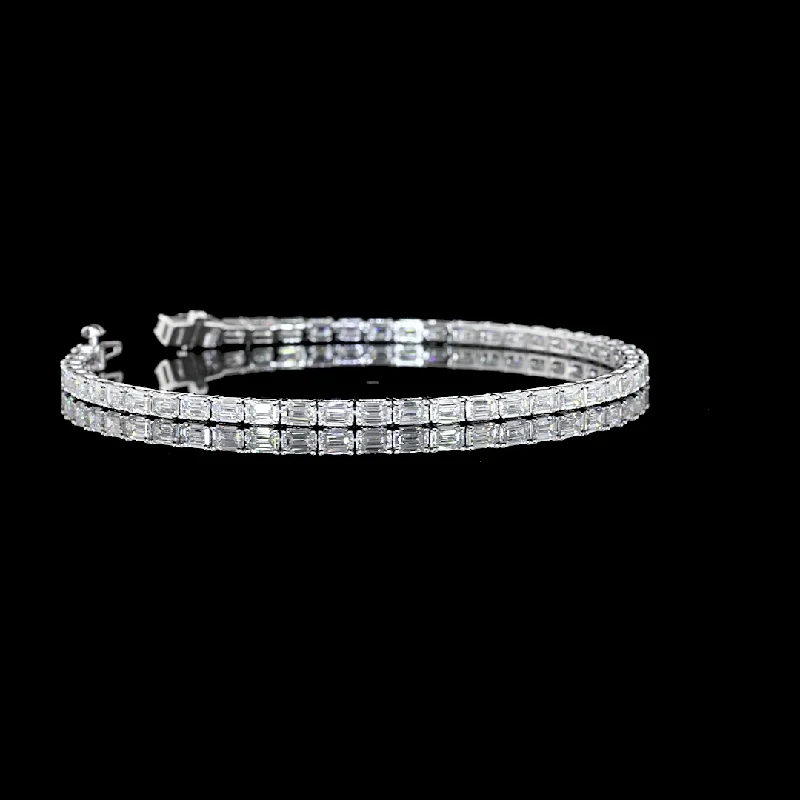 Bracelets For Friendship Day-14K White Gold Lab Grown Diamond Emerald Tennis Bracelet BC1059