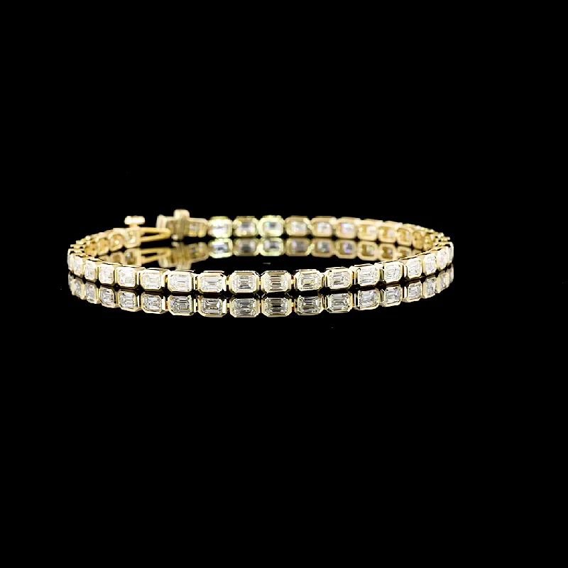 Bracelets With Feather Details-14K Yellow Gold Lab Grown Emerald Diamond Tennis Bracelet BC912