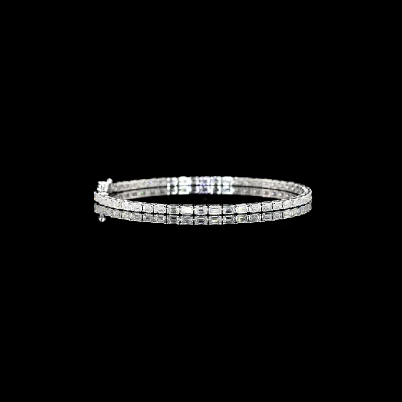 Bracelets With Crystal Clear Stones-14K White Gold Lab Grown Emerald Diamond Tennis Bracelet BC1009