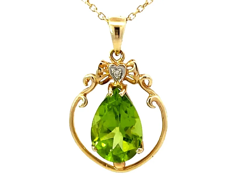 Trendy Multi-Layered Necklaces For Bold Style-Peridot Diamond Solid 14K Yellow Gold Pendant Necklace