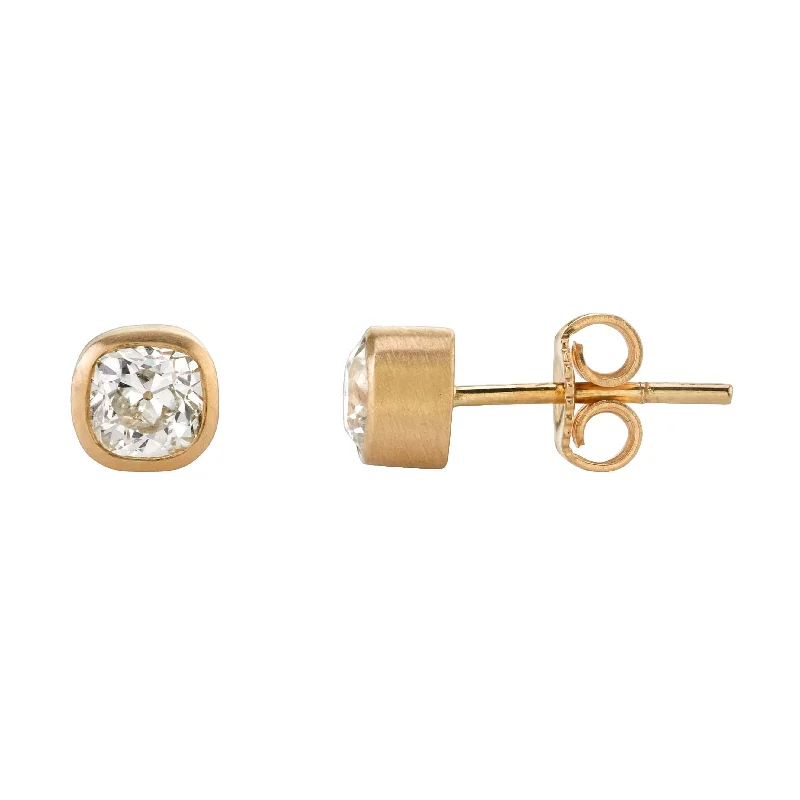 Elegant Gold Earrings For Evening Wear-LAURA STUDS