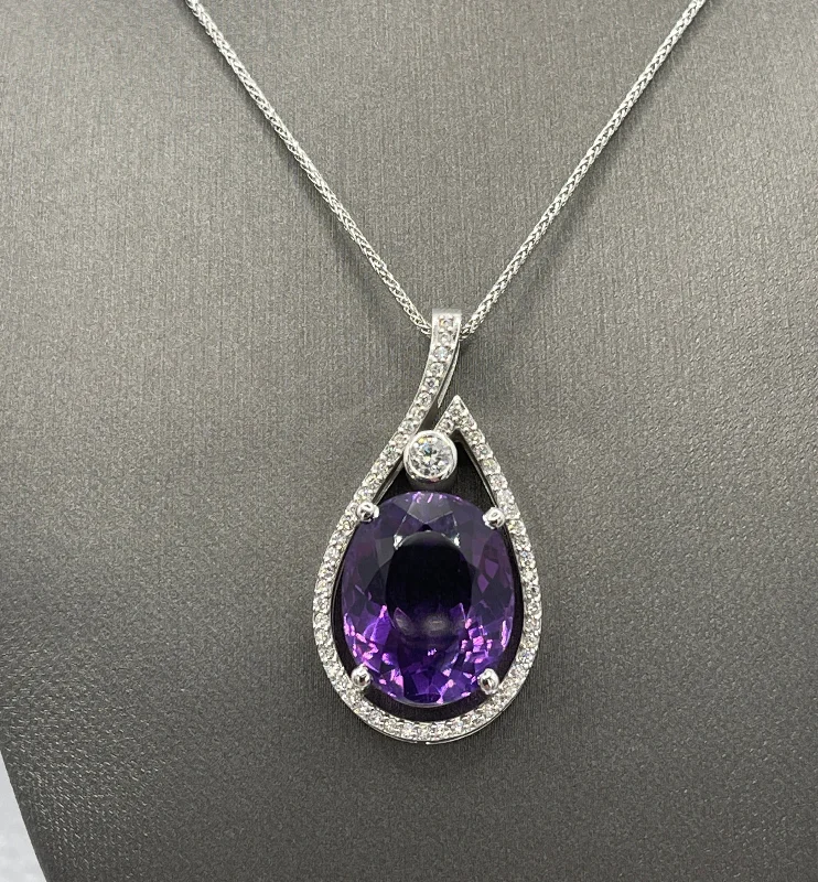 Minimalist Necklaces For Simple Style-14 Karat White Gold Oval Amethyst And Round Brilliant Diamond Necklace Beautiful Purple Flawless GIA Certification