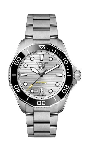 Watches With Layered Design-TAG HEUER AQUARACER