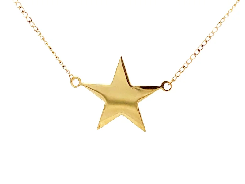 Silver Heart Necklaces For Romantic Gifts-18 mm Star Necklace in 14k Yellow Gold