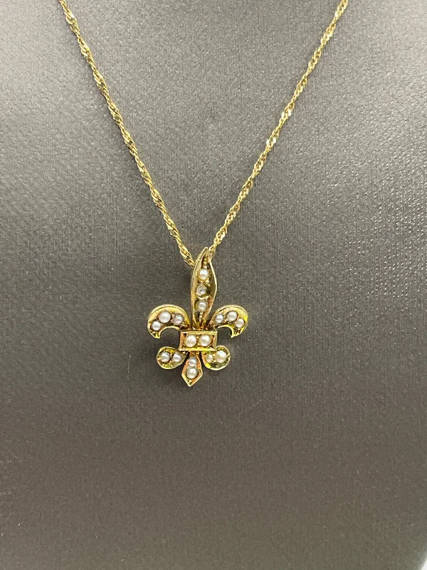 Personalized Silver Necklaces For Custom Gifts-Antique Ladies 14 Karat Yellow Gold Fleur De Lis Pendant & Chain