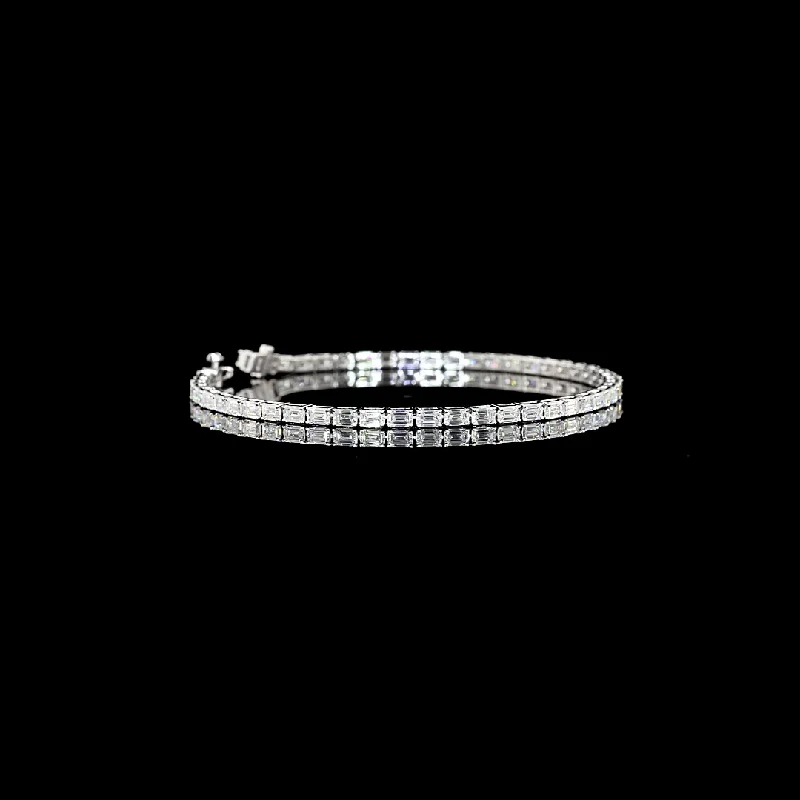 Bracelets For Jewelry Collectors-14K White Gold Lab Grown Emerald Diamond Tennis Bracelet BC1010