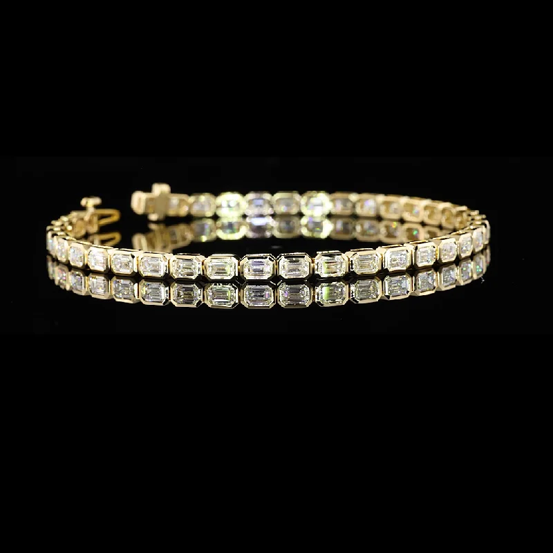 Bracelets With Zodiac Signs-14K Yellow Gold Lab Grown Emerald Diamond Tennis Bracelet BC909